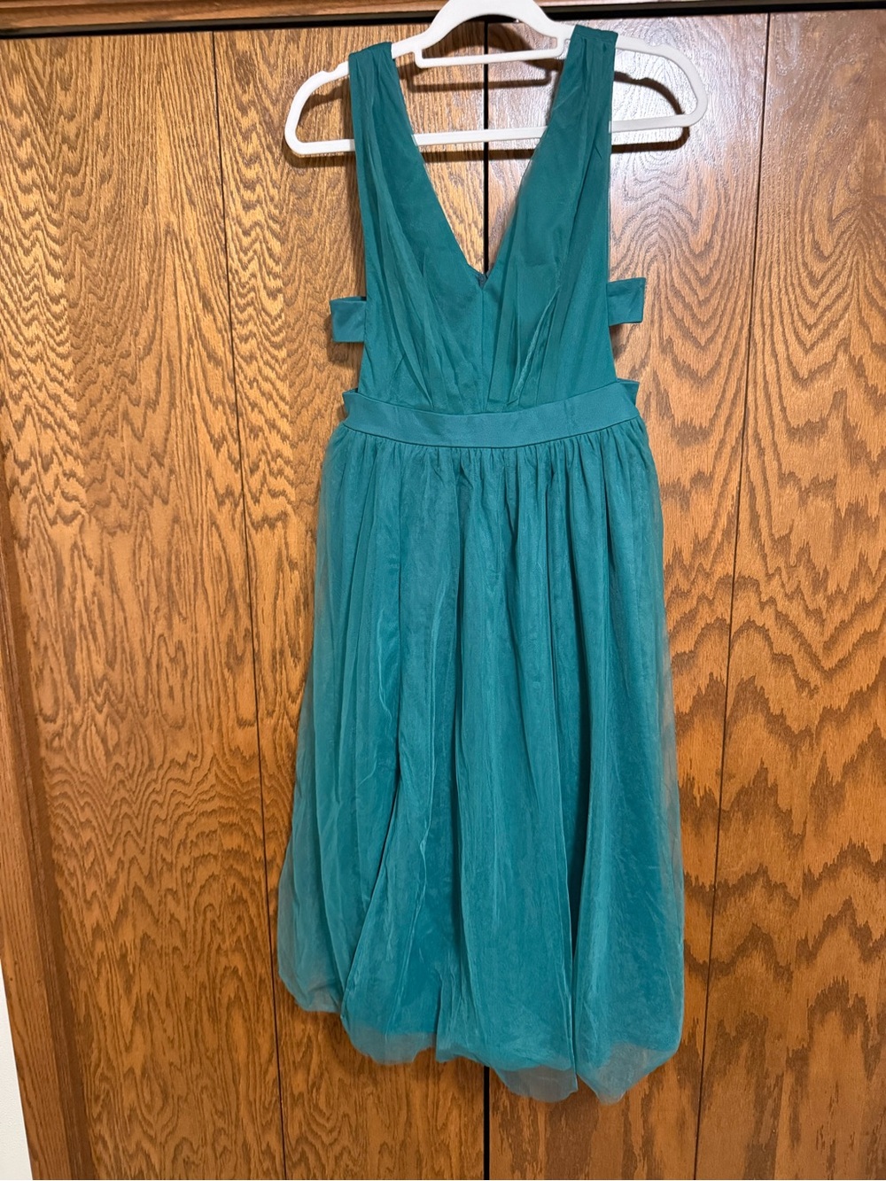Teal V-Neck Sleeveless Tulle Midi Dress